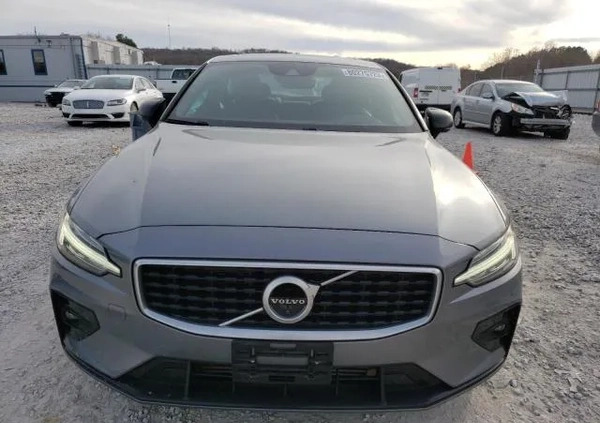 Volvo S60 cena 49500 przebieg: 49000, rok produkcji 2019 z Śmigiel małe 56